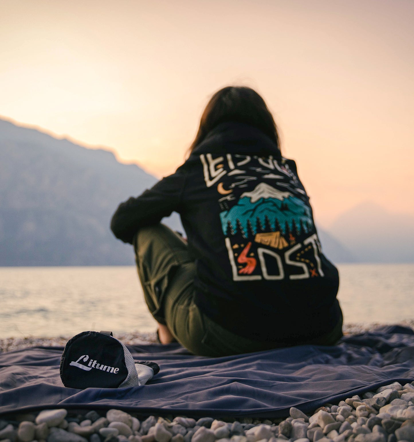 [E650] Velvet Travel Blanket - Ultra Lightweight